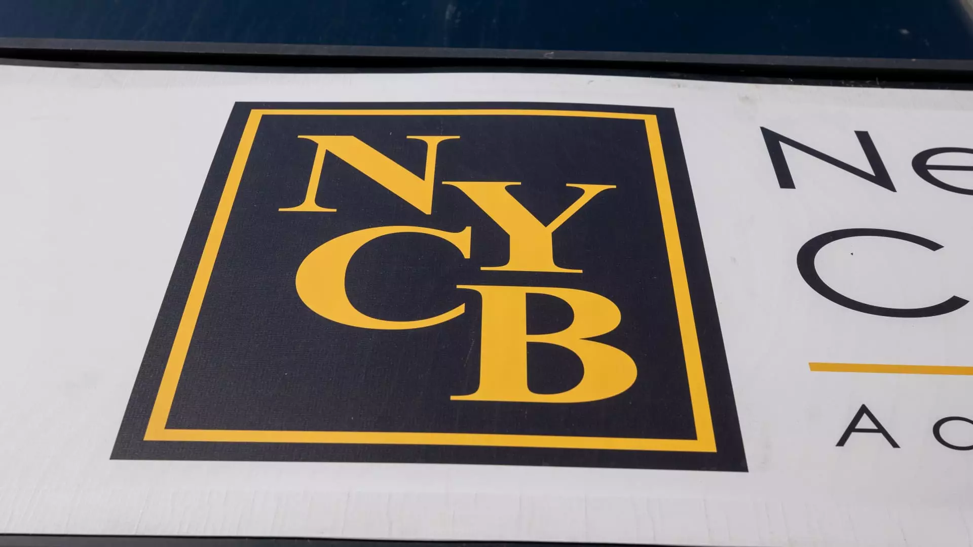 New York Community Bank’s Quarterly Loss Sparks Optimism