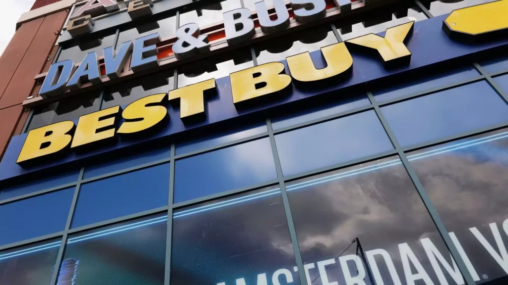 Best Buy Faces Sales Decline Amid Changing Market Trends