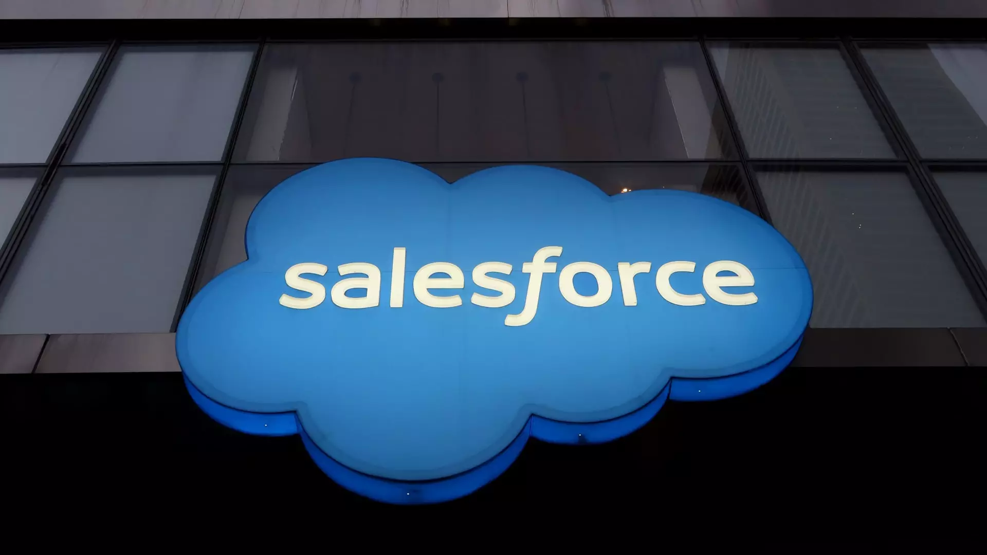 Analysis of Salesforce Opening an Artificial Intelligence Center in London