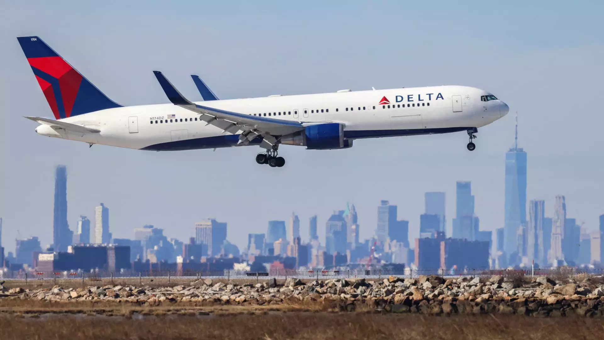 Delta Air Lines Introduces Premium Economy Service to Transcontinental Flights