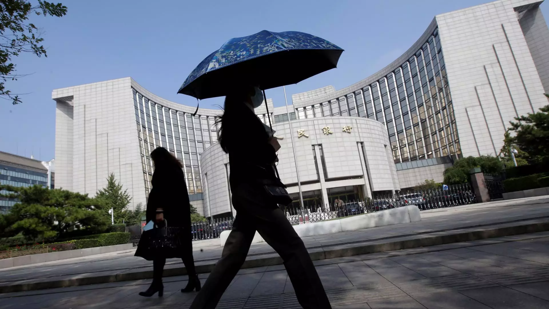 The Future of China’s Interest Rates Amid Strong U.S. Dollar