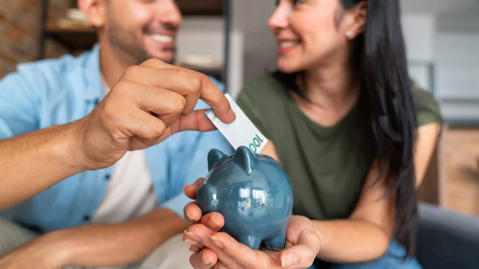 The Secret to Becoming a Super Saver and Building a Solid Retirement Nest Egg