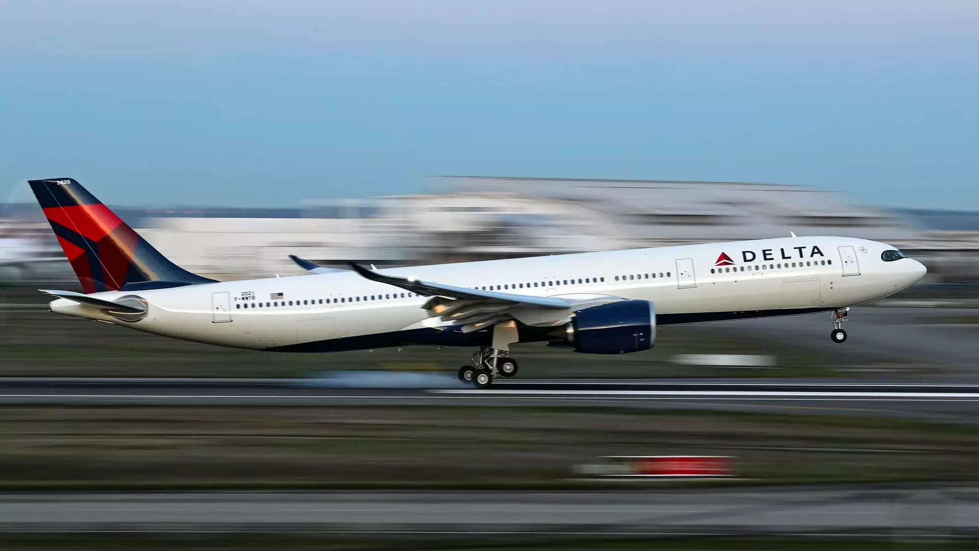 Delta Air Lines Projection Falls Short of Analyst Estimates