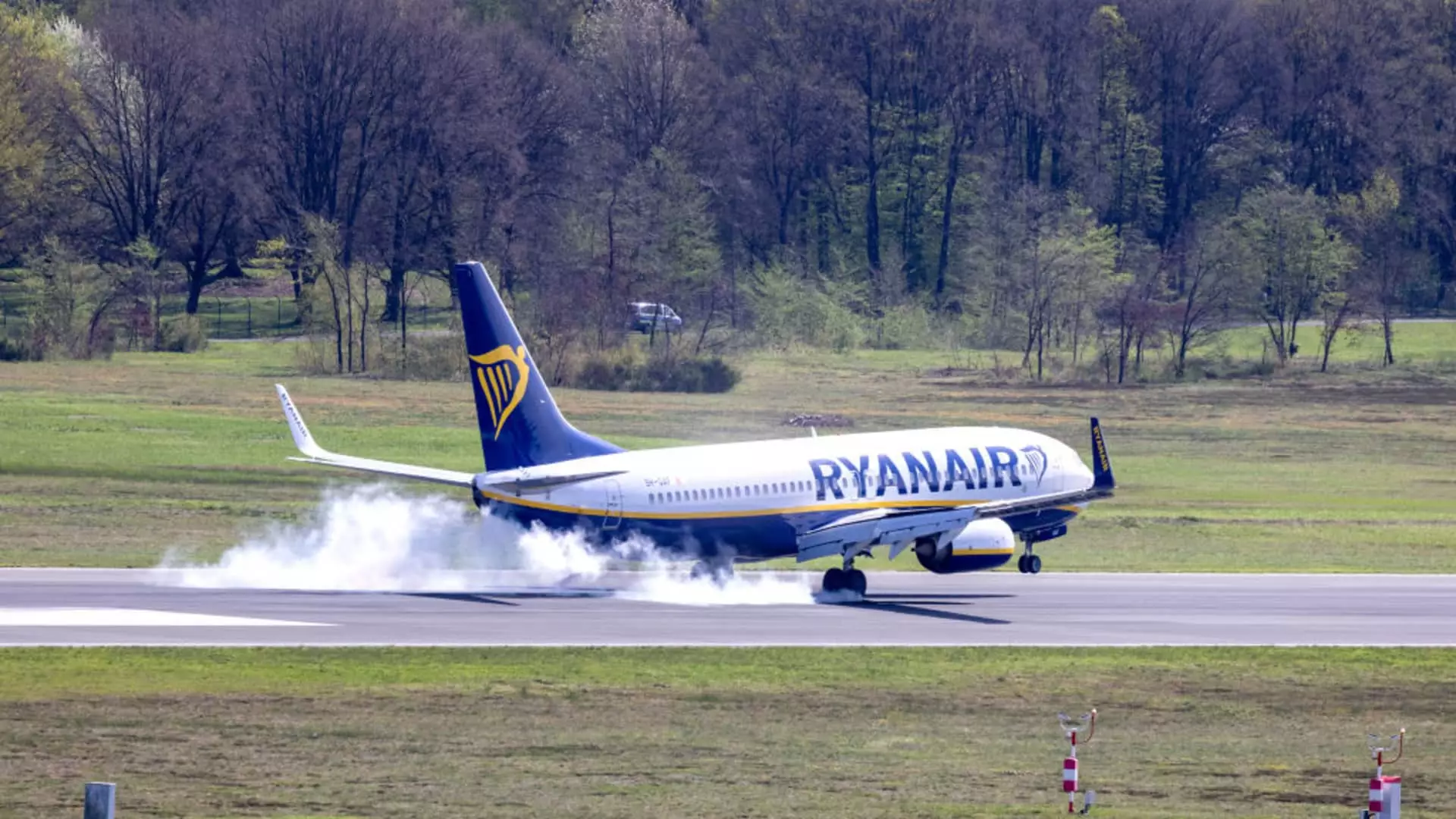 The Challenges Facing Ryanair: A Closer Look