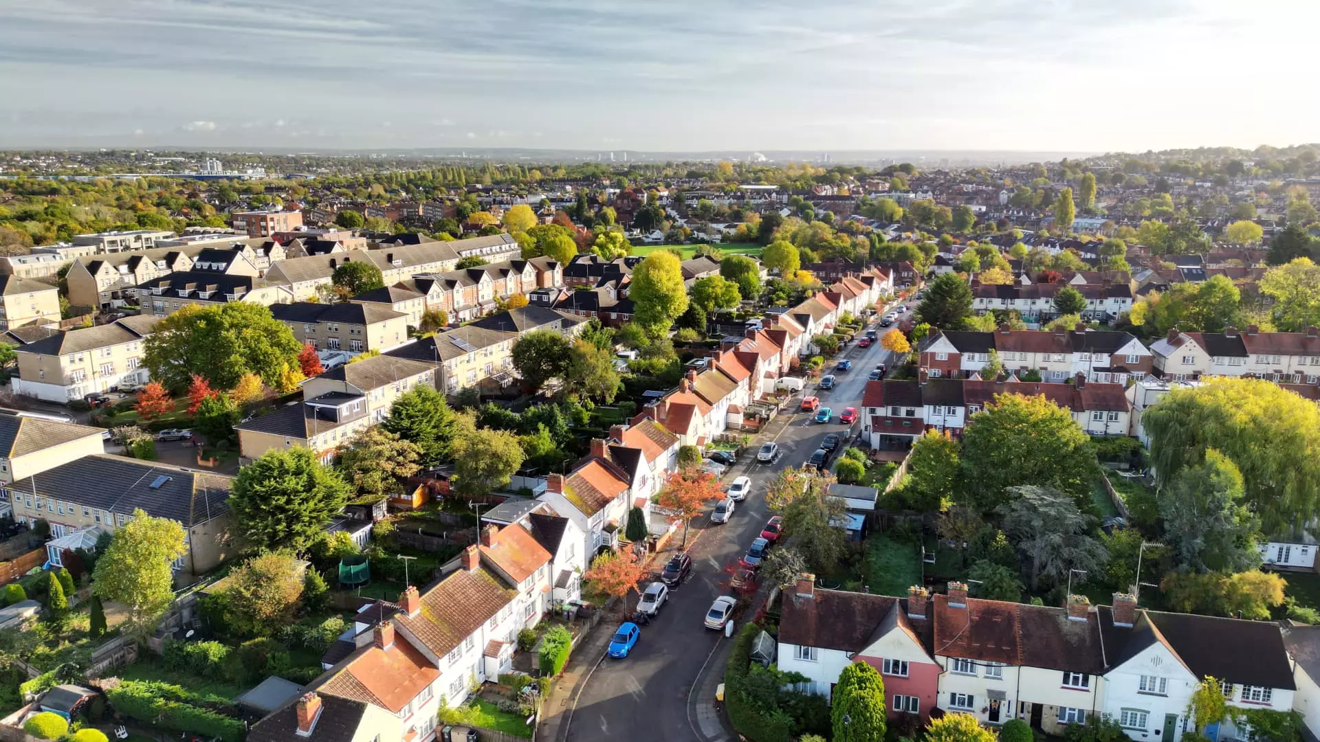 UK Mortgage Rates Continue to Fall After BOE Interest Rate Cut