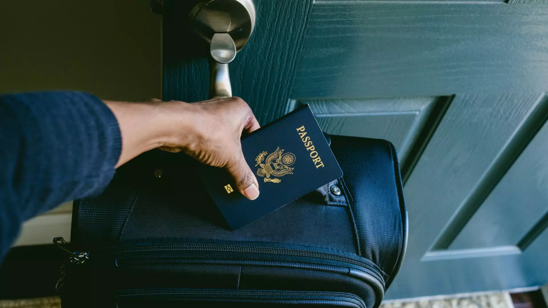 The Impact of a Seriously Delinquent Tax Debt on Travelers’ Passports