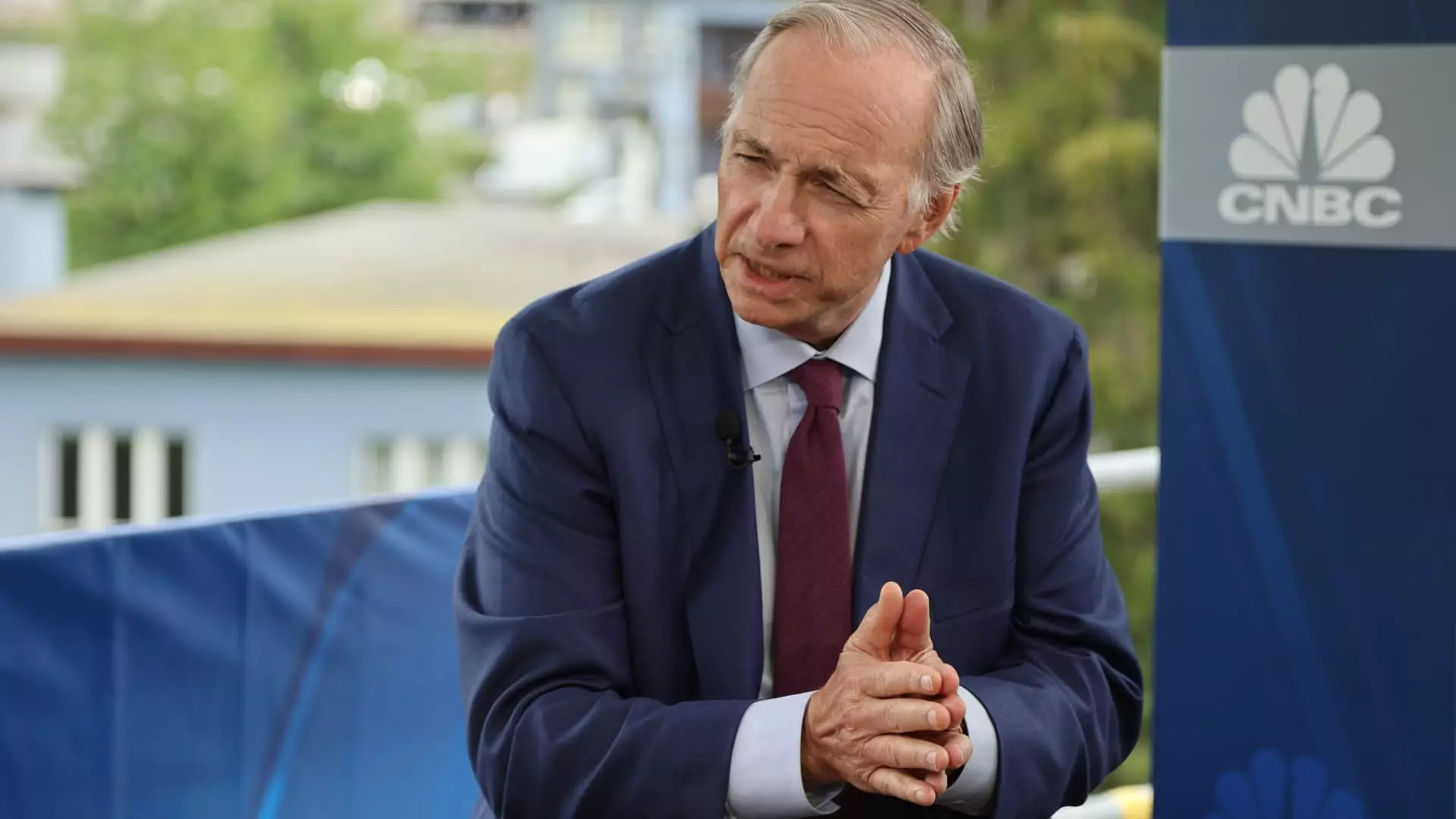 The Defining Moment: Ray Dalio on the 2024 U.S. Elections and the Need for Moderate Leadership