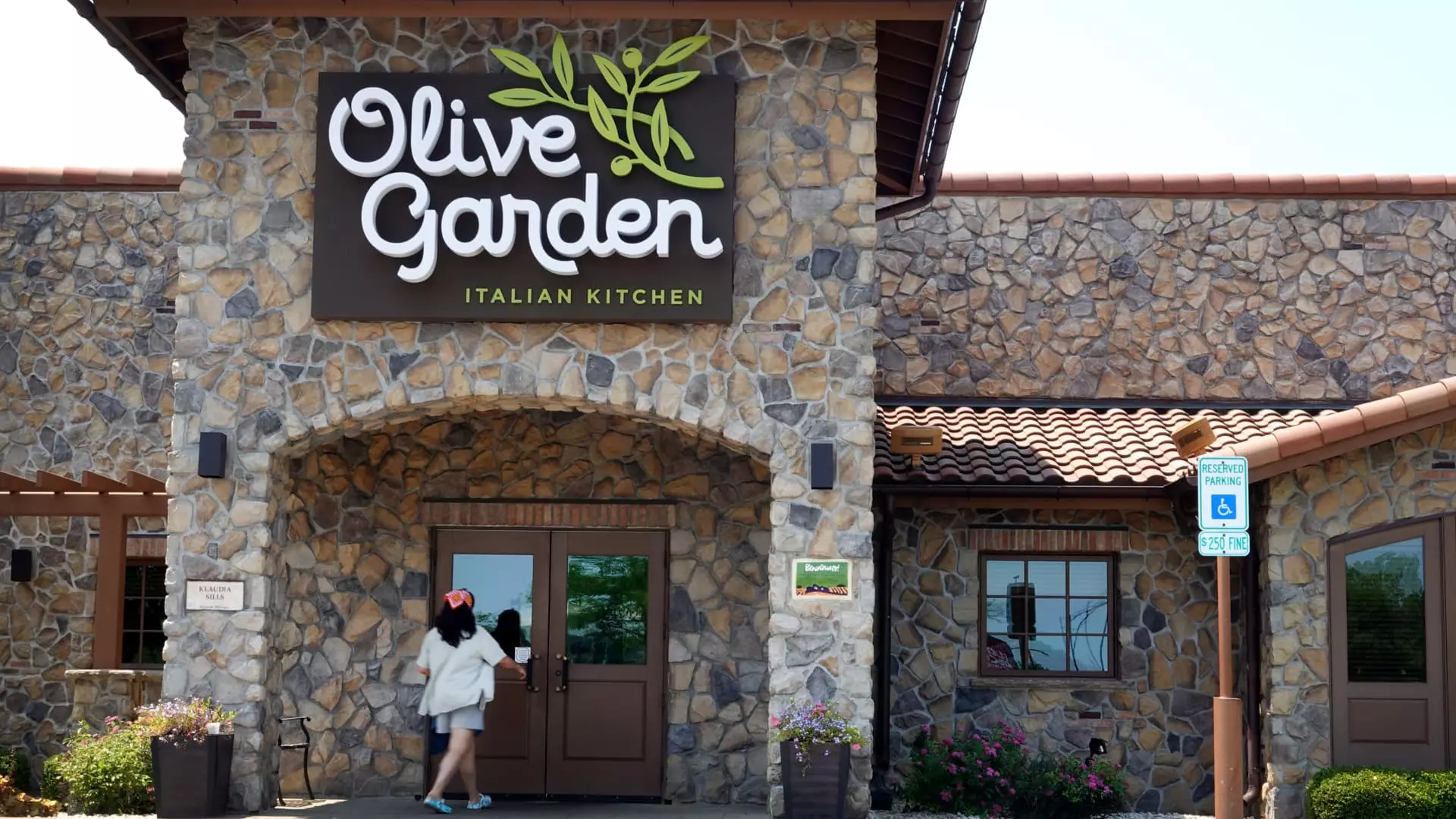 Challenges and Resilience: Darden Restaurants’ Q1 Earnings Report