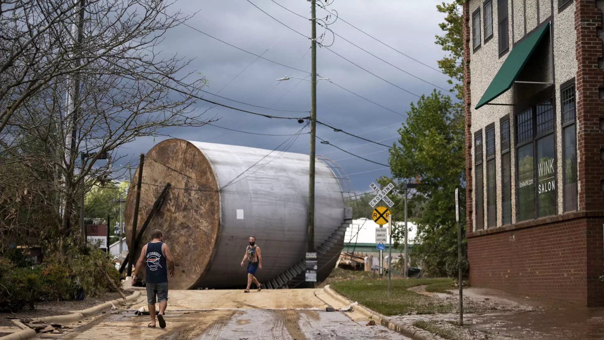 Navigating Air Travel Challenges in the Wake of Hurricane Helene