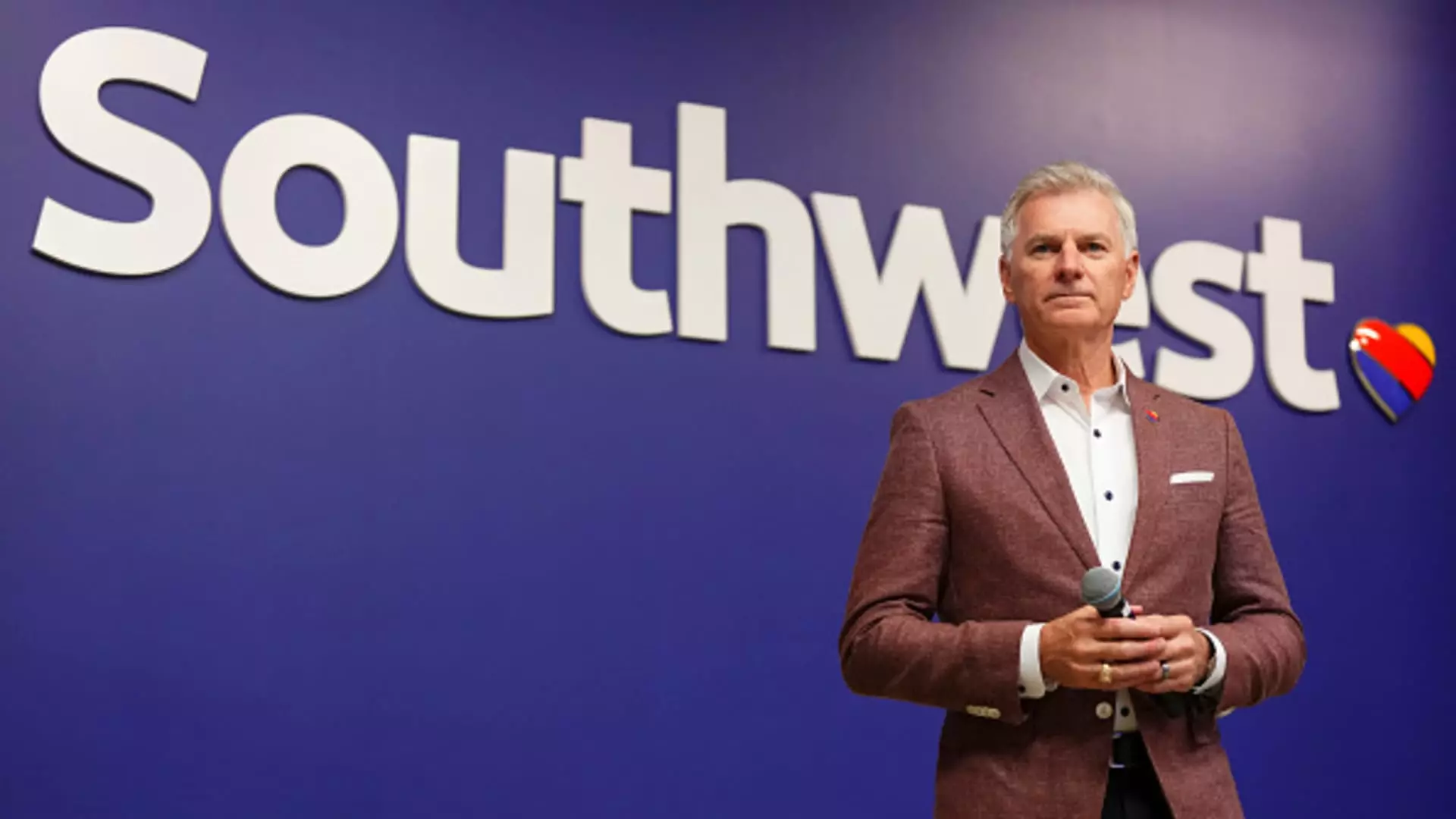 Strategic Shifts at Southwest Airlines: A New Chapter in Leadership and Direction