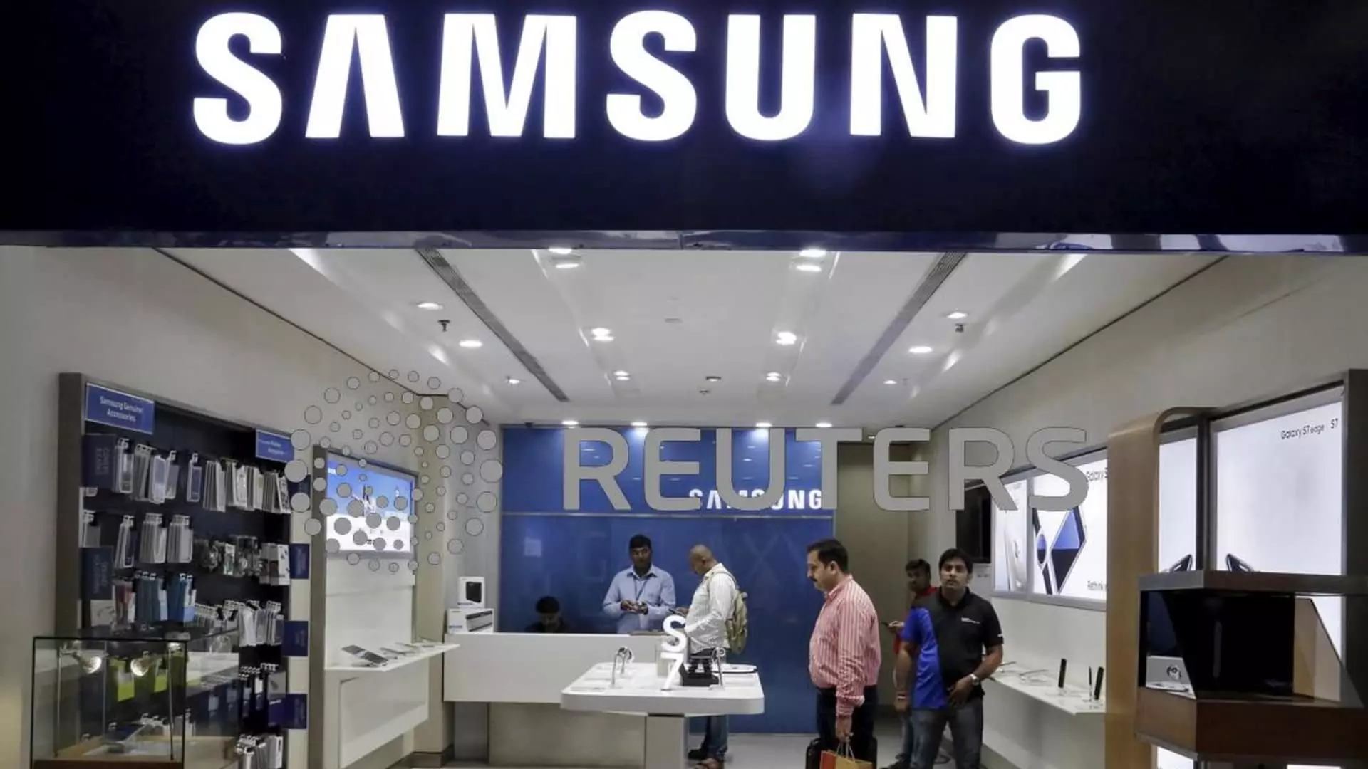 Samsung Electronics Faces Challenges Amidst AI Growth