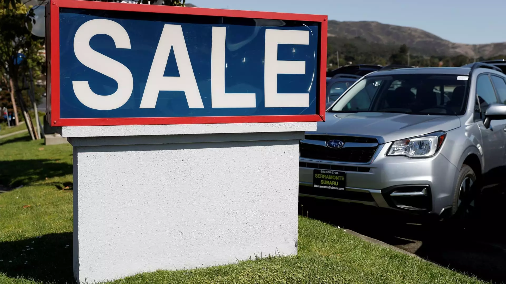 Resurgence in U.S. Vehicle Sales: A Closer Look at Trends and Challenges