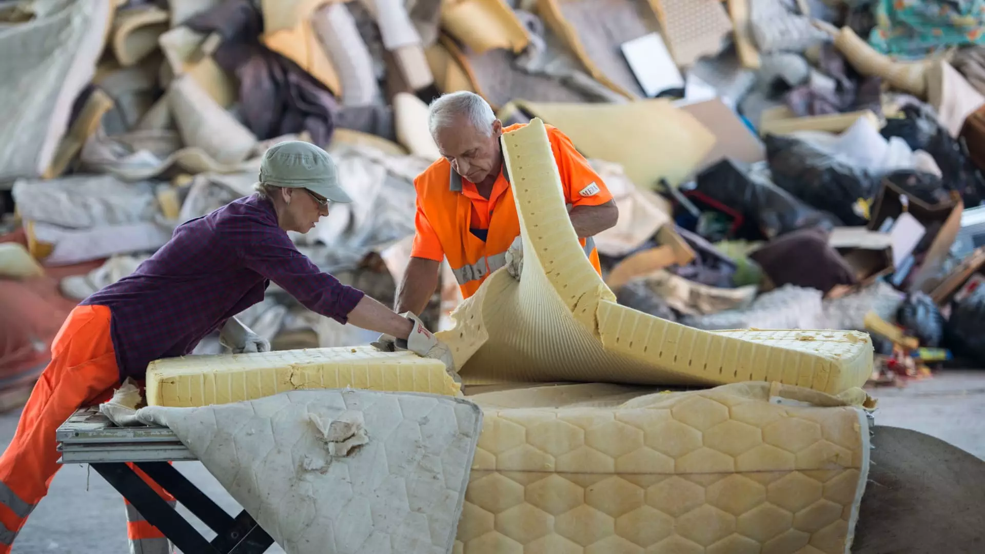 Revolutionizing Mattress Disposal: A Step Toward Sustainable Consumption