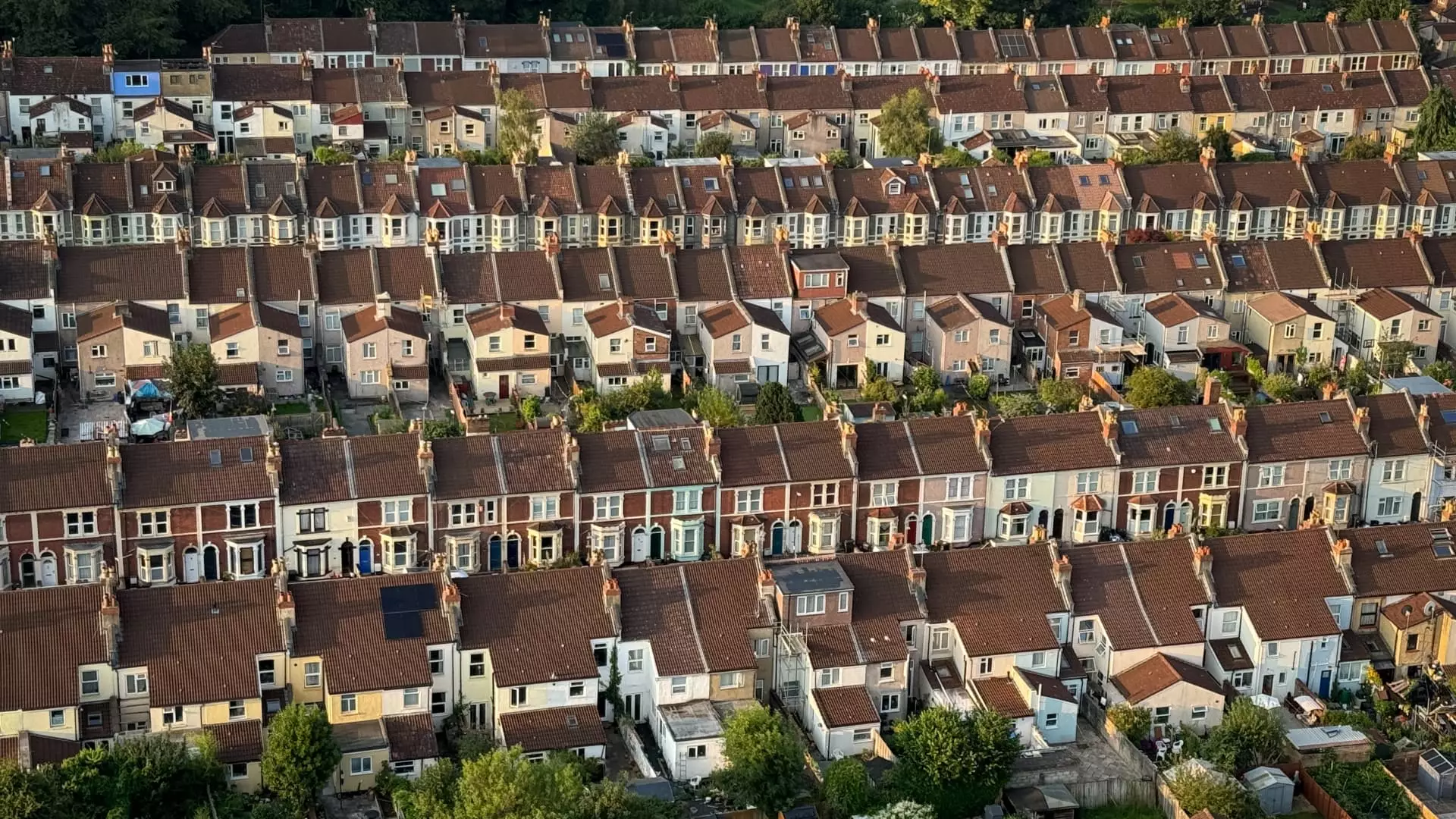 The Shifting Landscape of UK Mortgage Rates: A Cautionary Tale for Homeowners