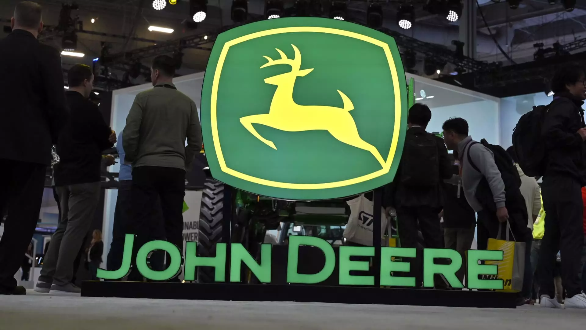 FTC Challenges Deere & Company’s Repair Monopoly: An Analysis