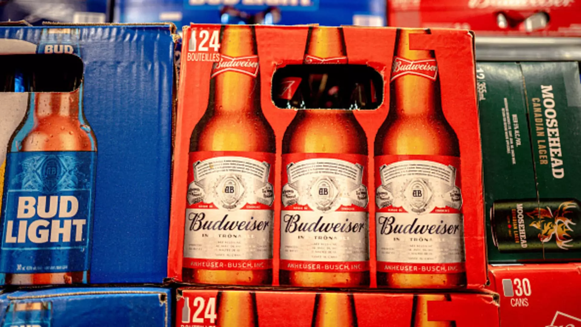 AB InBev Sees Resilience Amid Declining Volumes: A Look at Future Growth