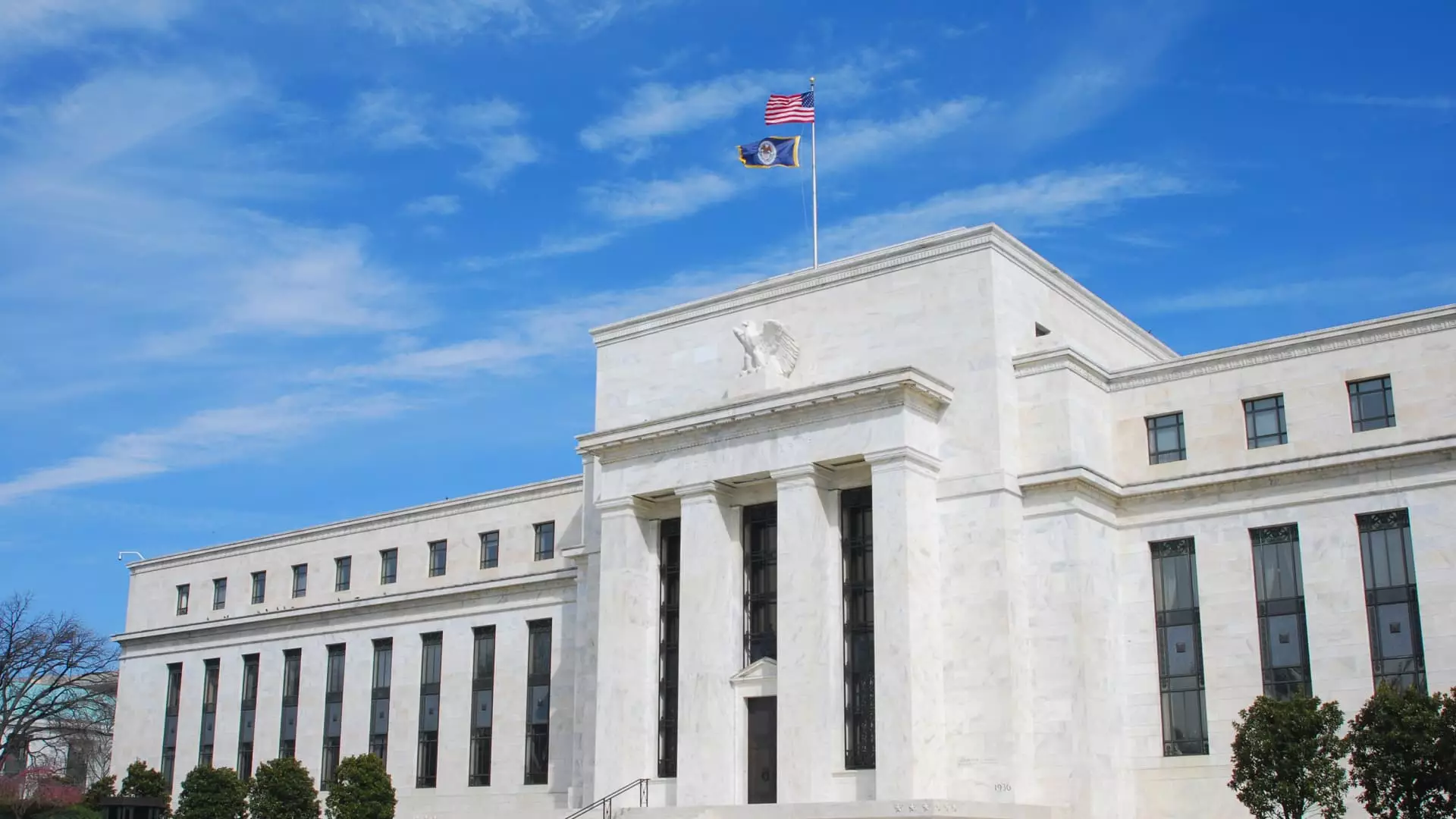 5 Signs the Federal Reserve’s Inaction Could Spell Trouble for Consumers