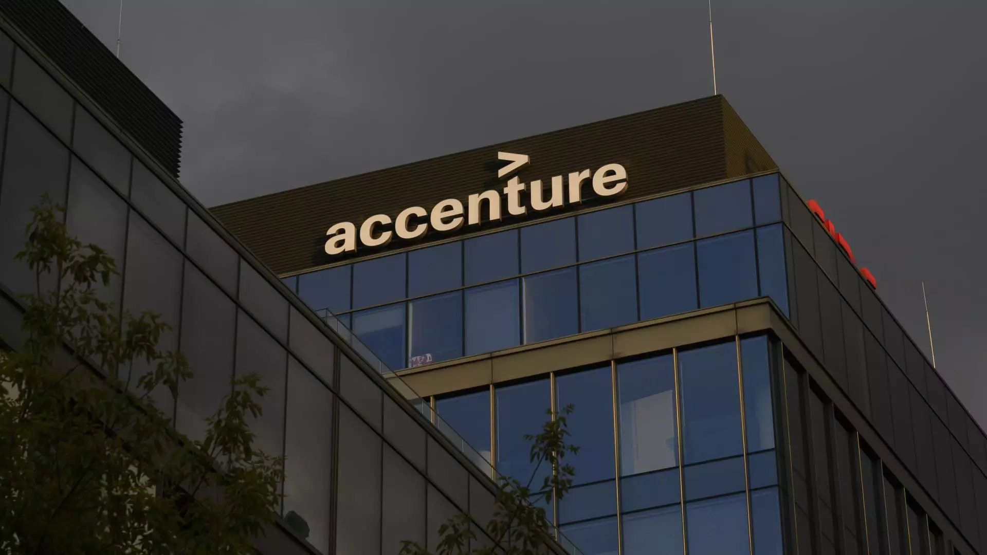 5 Reasons Accenture’s Revenue Decline Signals Troubling Times Ahead