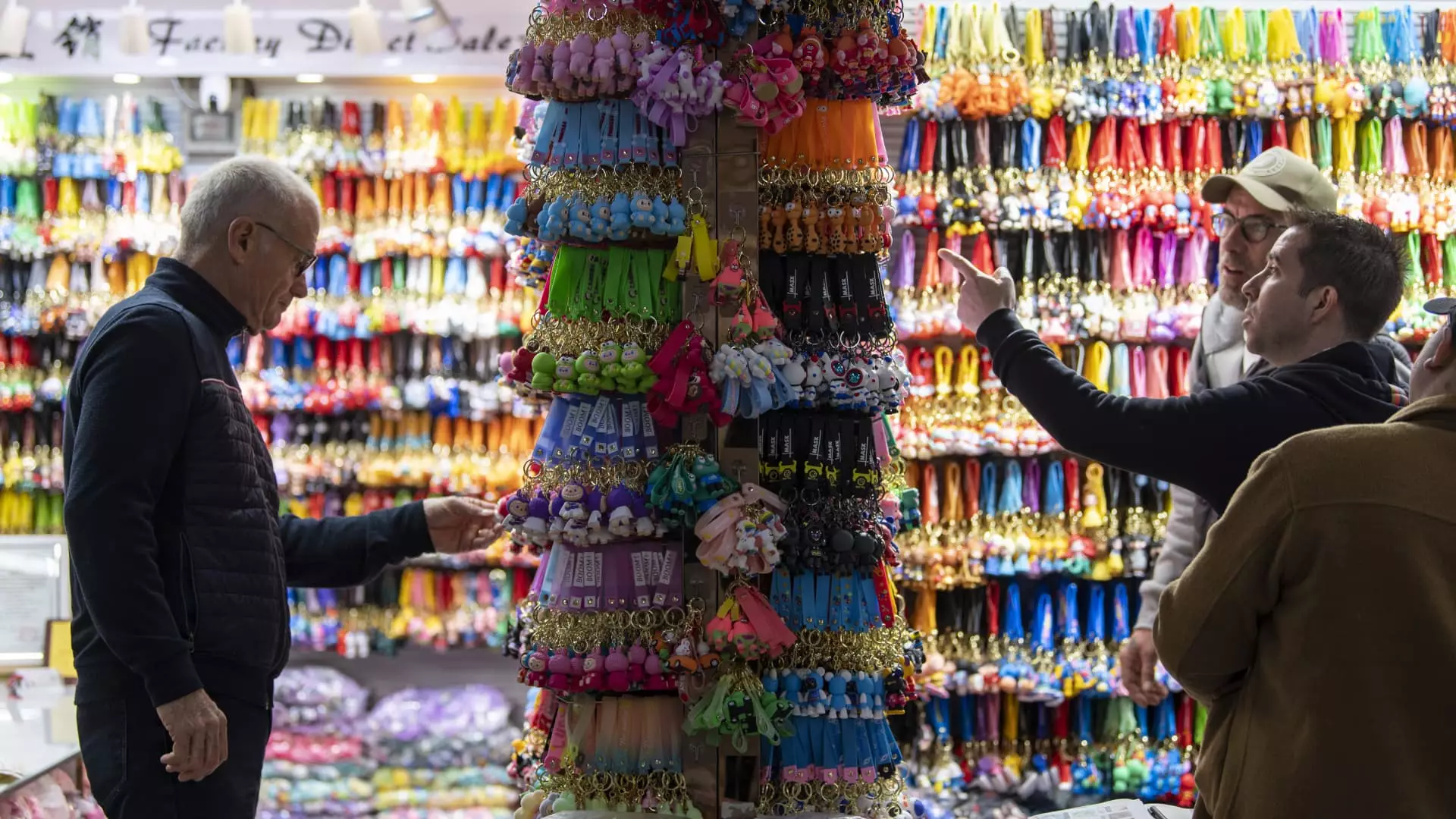 7 Crucial Ways Tariffs Could Ruin Your Holiday Shopping Experience