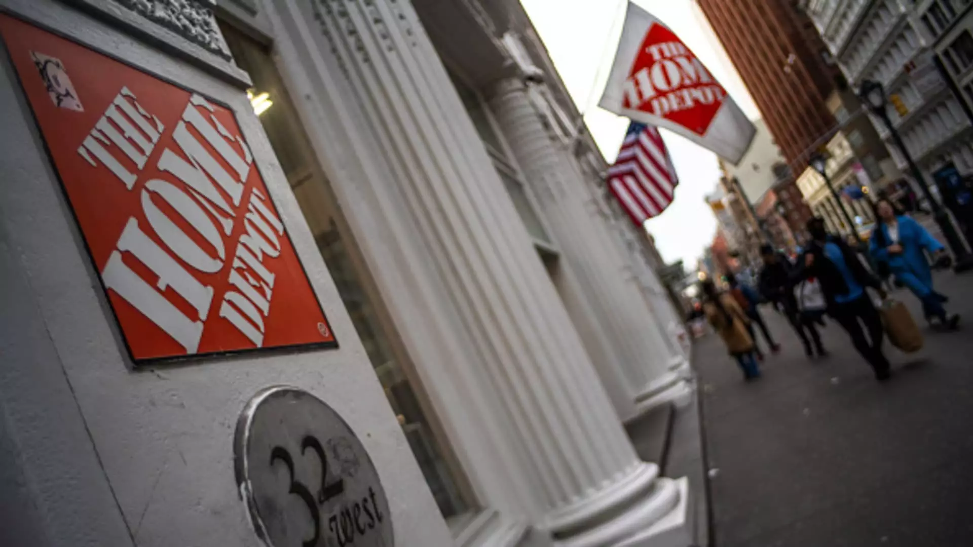 The Surprising Optimism of Contractors: 5 Insights Shaping Home Depot’s Future