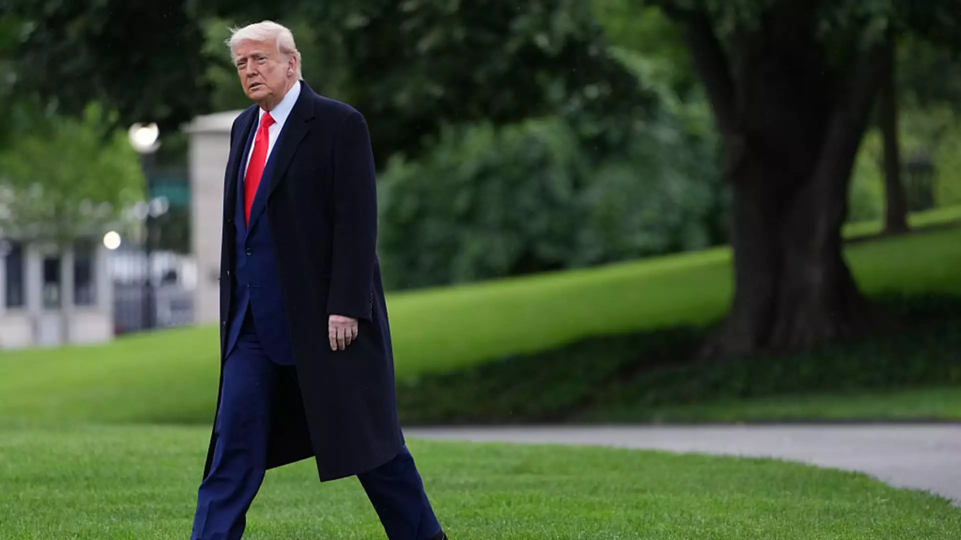 Beware the Crypto Mirage: The Dangers of Trump’s Relaxed 401(k) Regulations