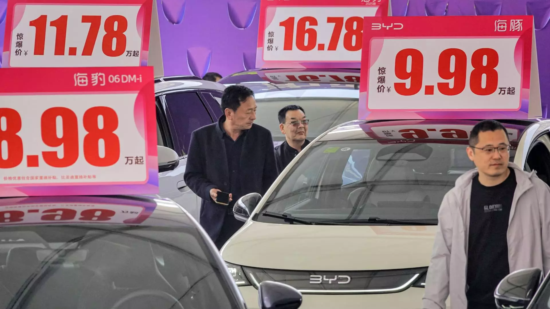 Brutal Price Cuts: The Unsettling Future of China’s Electric Vehicle Market