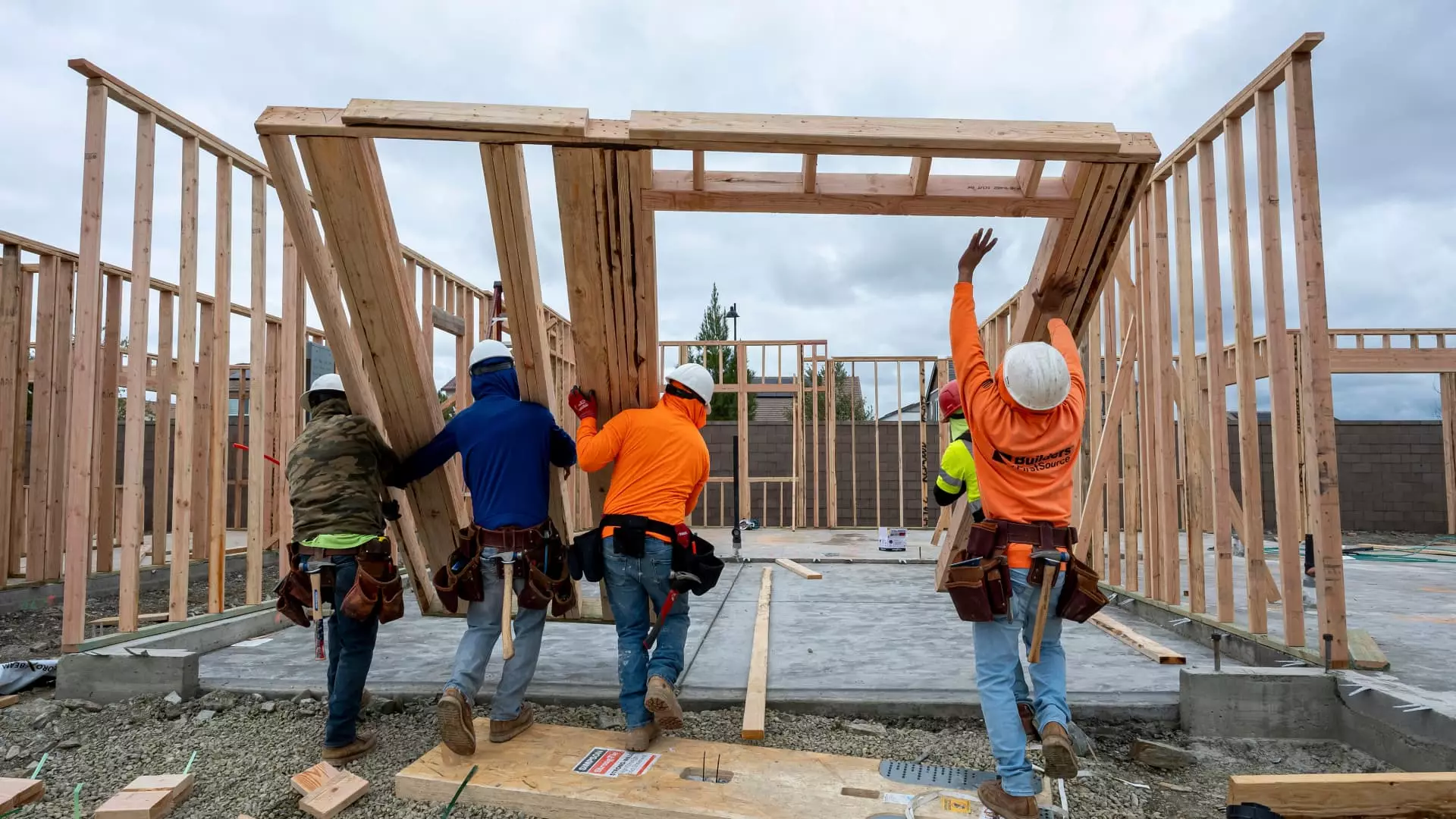 Distress in Homebuilding: The Unsettling Reality for American Consumers