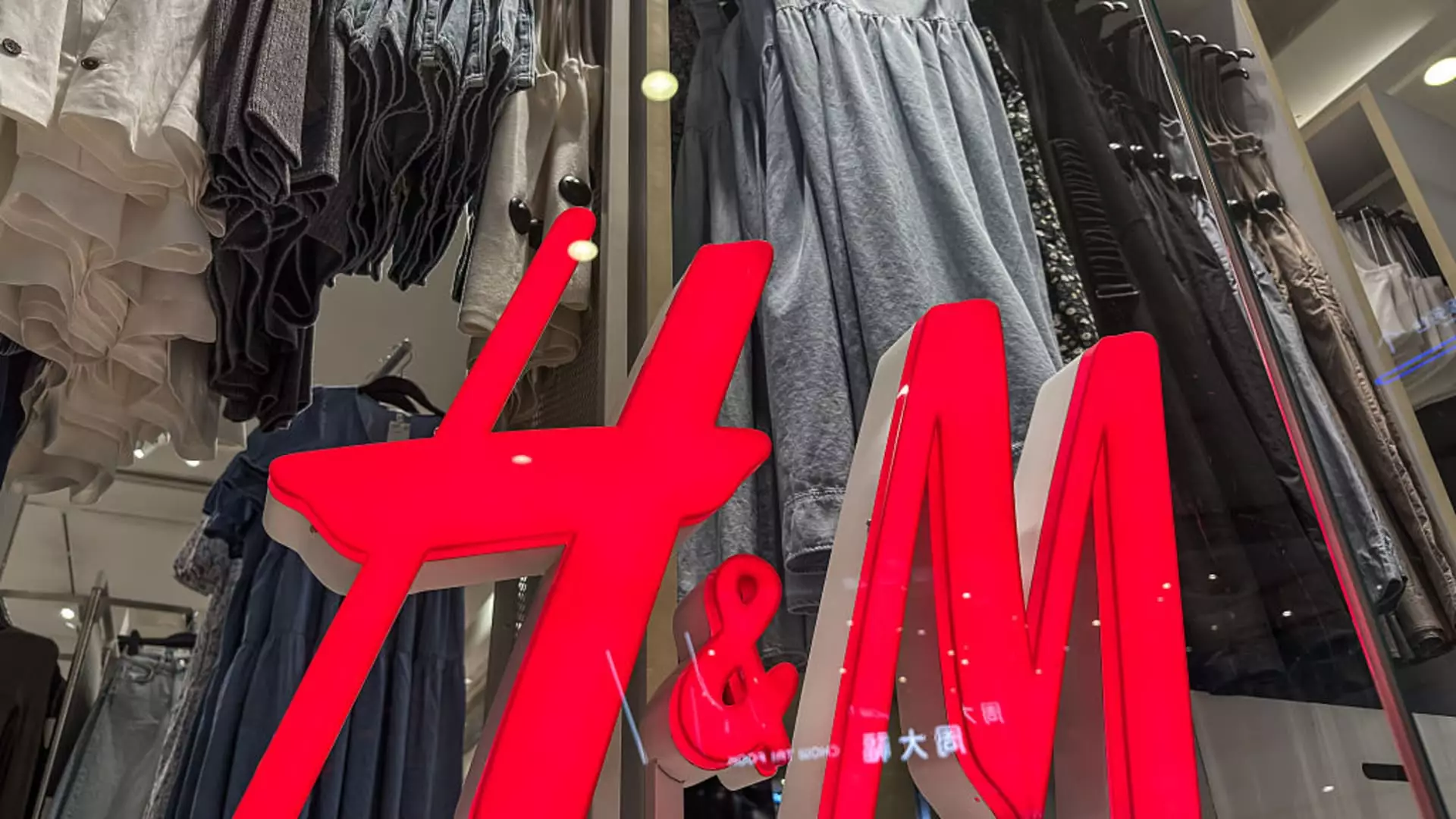H&M’s Struggle: A Cautionary Tale for the Retail Sector