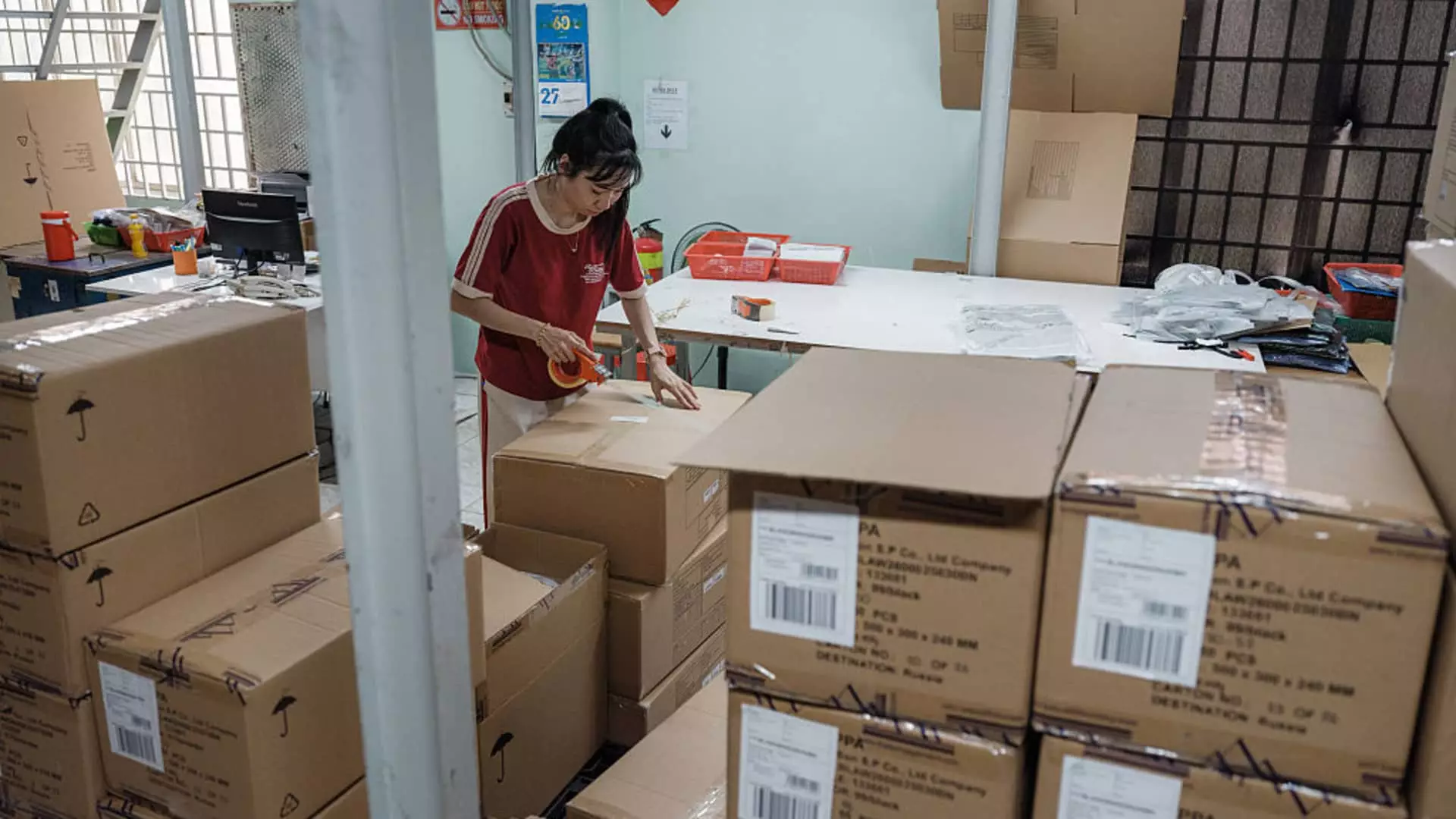 The Hidden Costs of Tariffs: How Shifts in Trade Policies Undermine Consumer Confidence